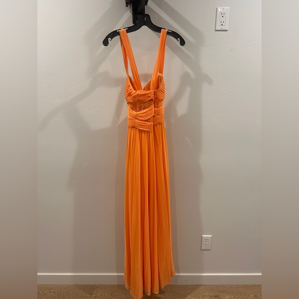 Elegant Orange Maxi Dress - Picture 3 of 10